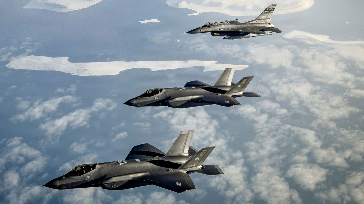 Američané vyrazili na cvičení do Grónska